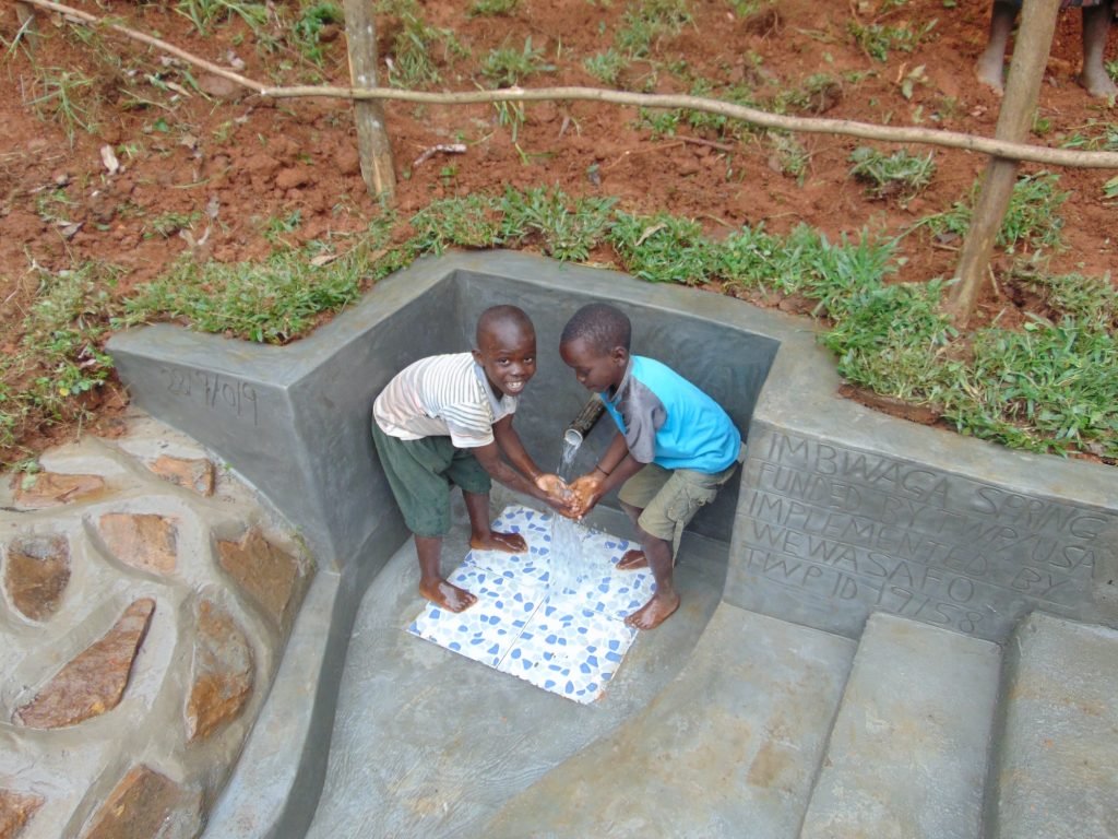 Avana Gives: Kenya Imbwaga Spring